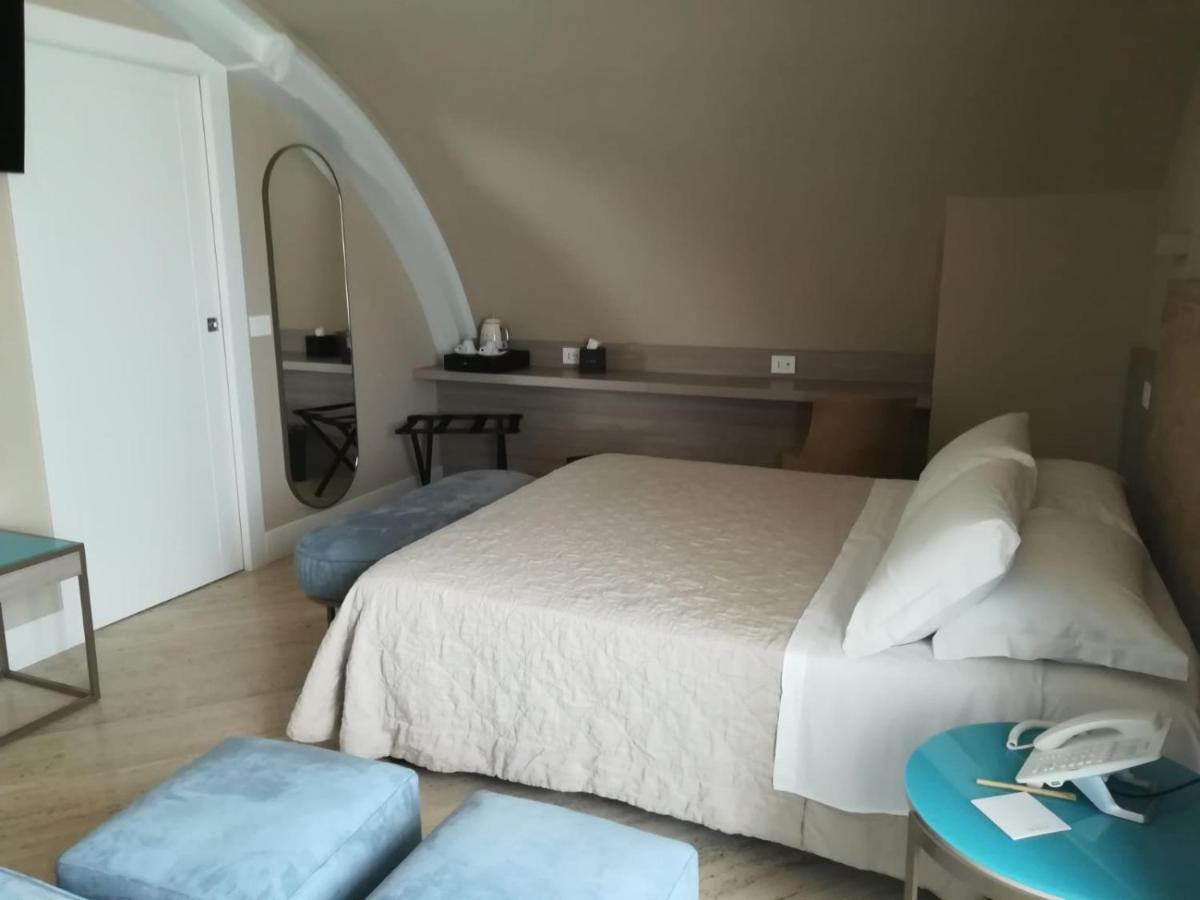Europa Hotel Vasto Bagian luar foto