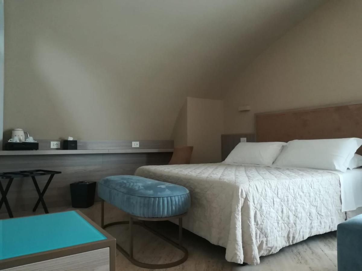 Europa Hotel Vasto Bagian luar foto