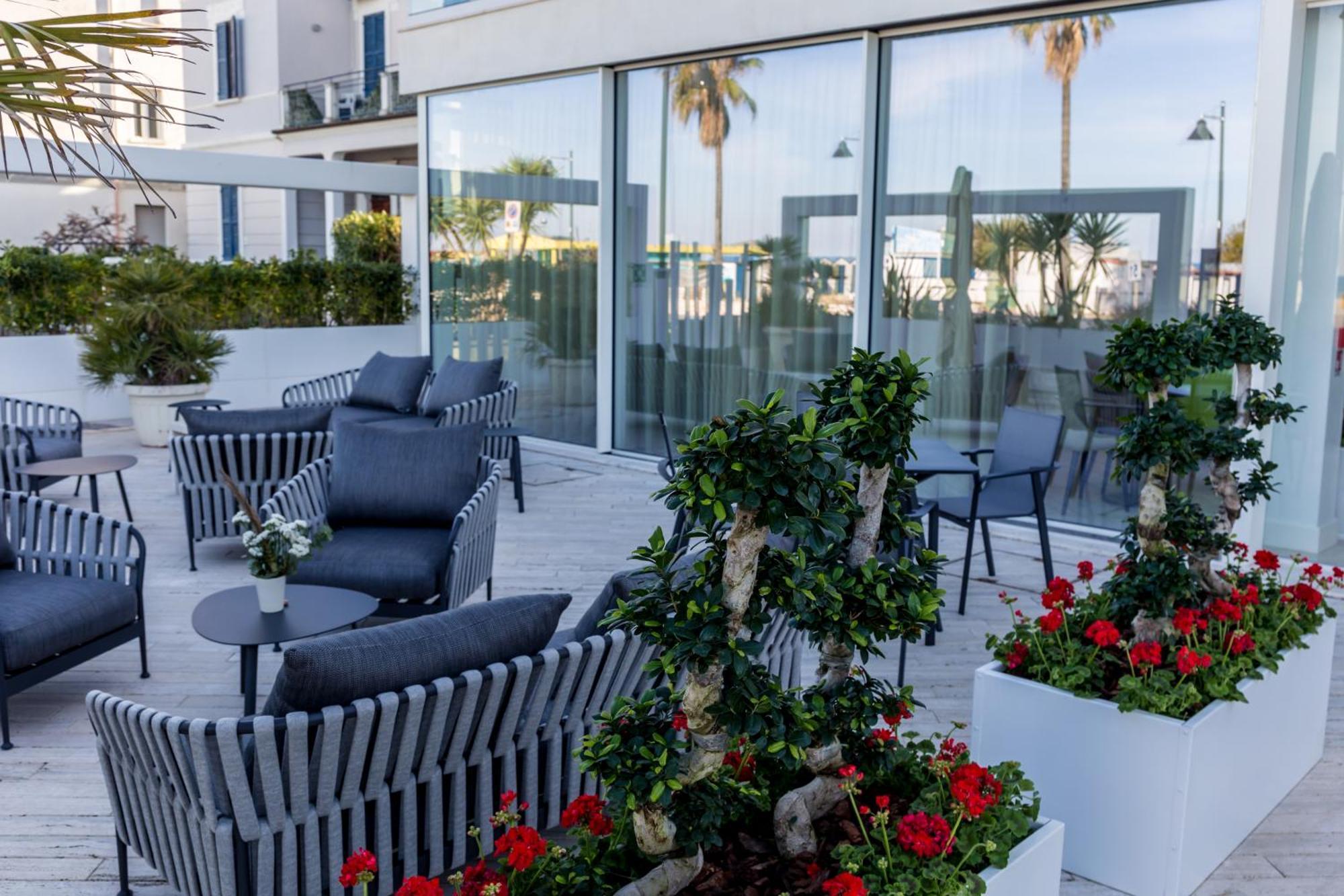 Europa Hotel Vasto Bagian luar foto