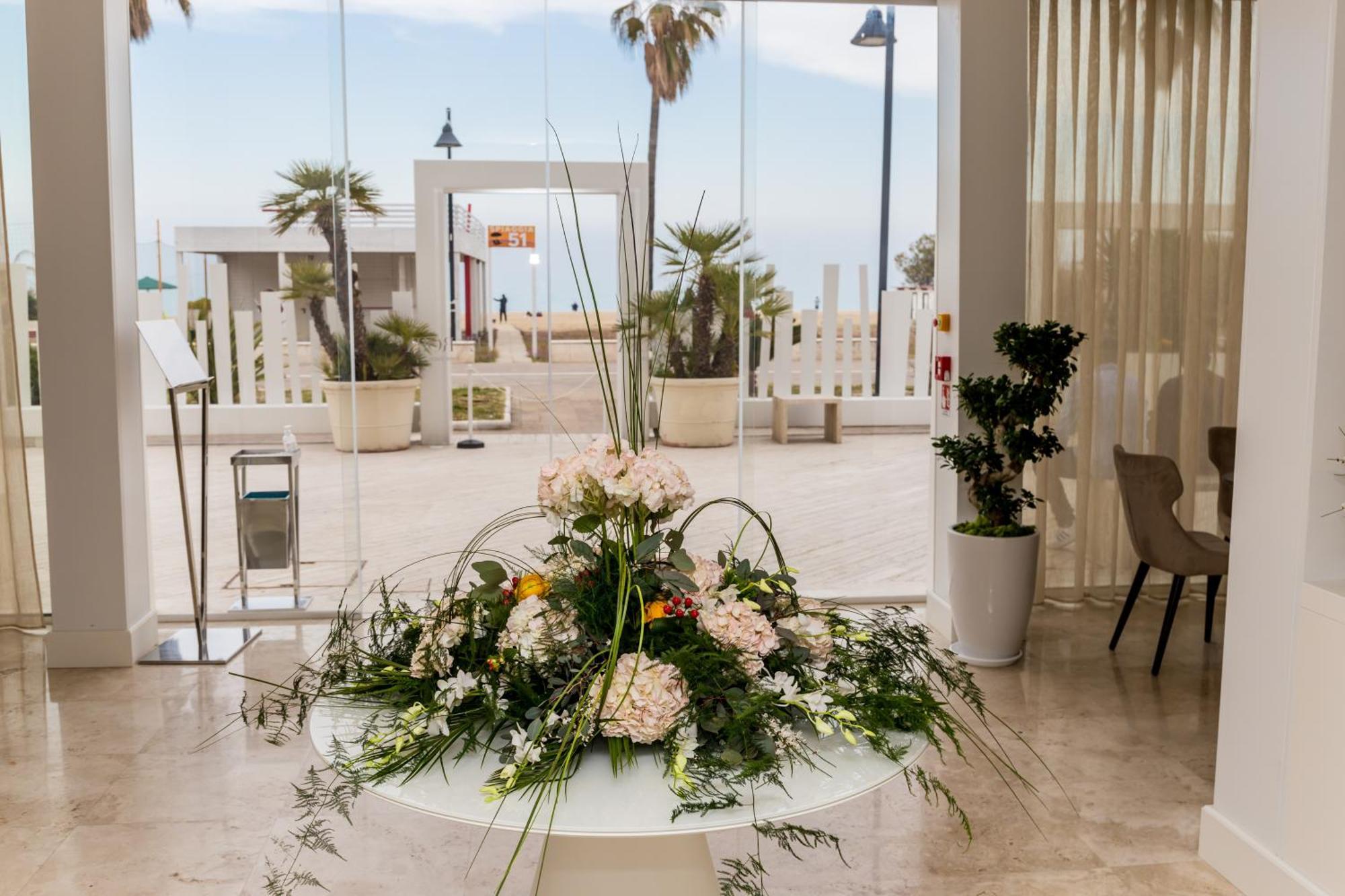 Europa Hotel Vasto Bagian luar foto